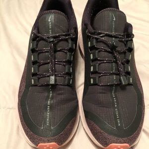 Women’s Nike shoes